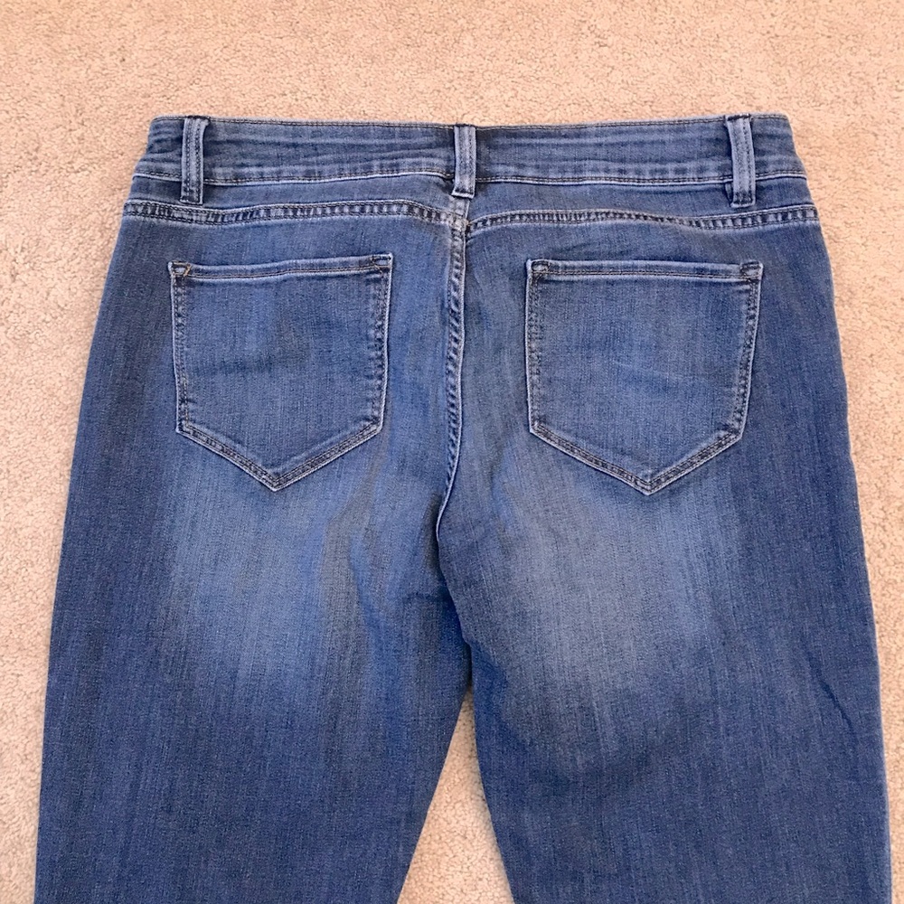 Liz Claiborne Boyfriend Skinny Blue Jeans Womens Size 8 Distressed Faded Denim - Picture 10 of 13